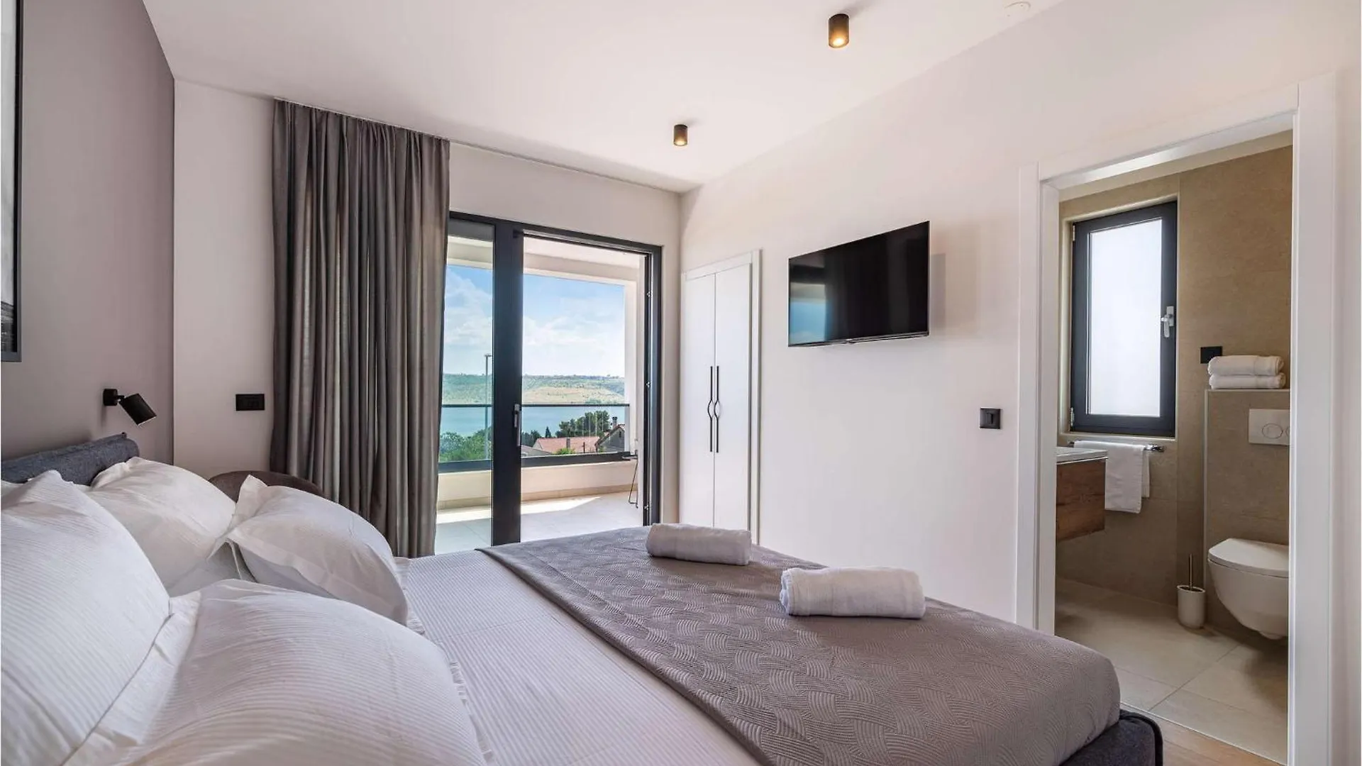 Villa Sense Posedarje Holiday home